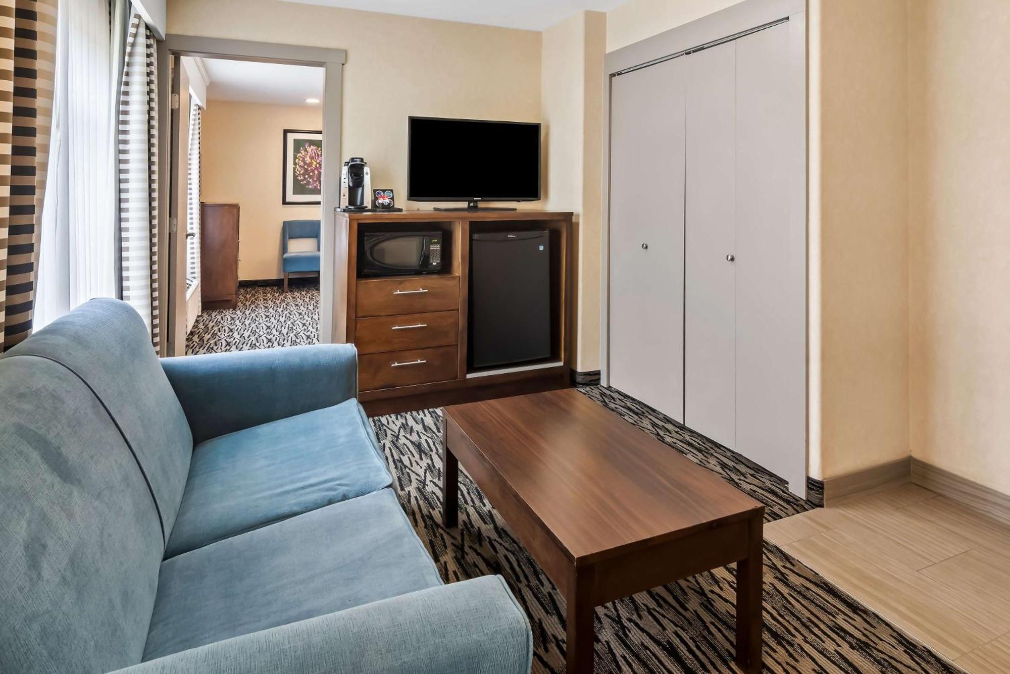 Best Western Plus Pitt Meadows Inn & Suites Exterior foto